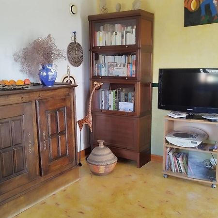 Une Maison Sur Une Presqu'Ile Port-Saint-Louis-du-Rhône Eksteriør billede